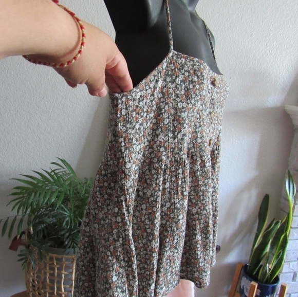 Paper Crane Floral Tank - Picture 3 of 7